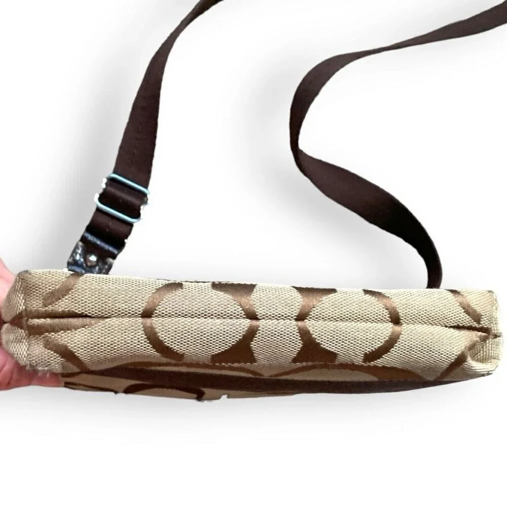 Coach Signature Monogram Canvas Crossbody Bag Brown Khaki Y2K Flat Messenger